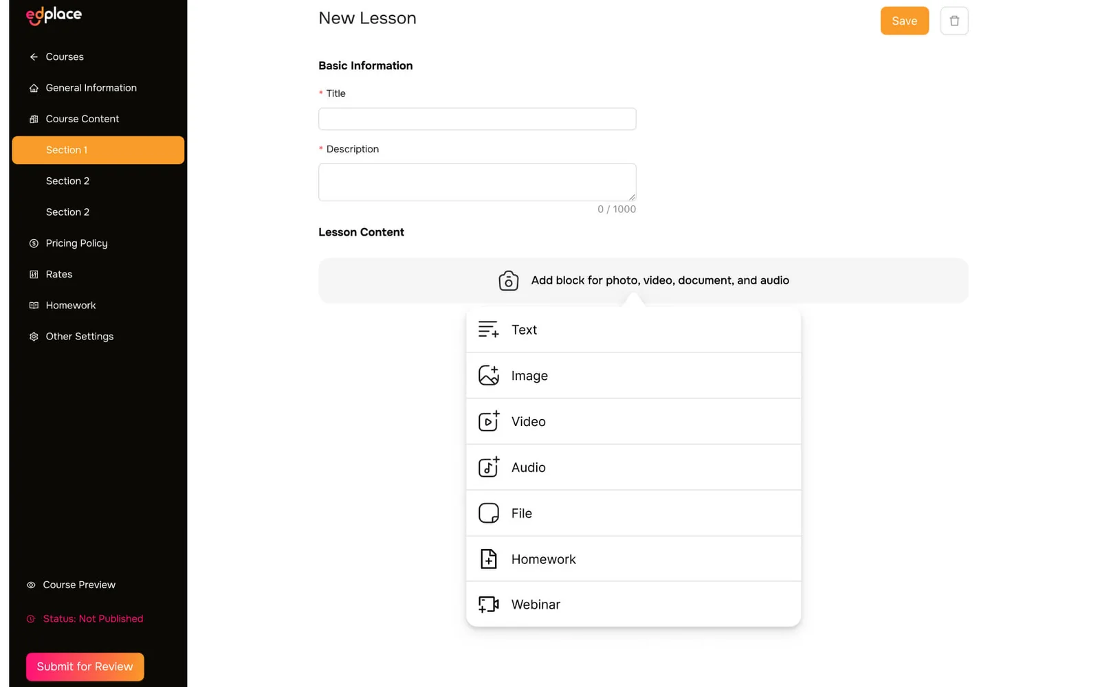 Cabina esperto di EdPlace — il costruttore di corsi con un editor di lezioni e un menu di blocchi di contenuto per testo, immagine, video, audio, file e compiti